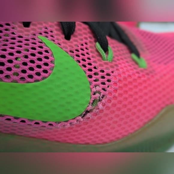 Nike Kobe 11 What The Mambacurial men's sneaker size 9 - Picture 10 of 12